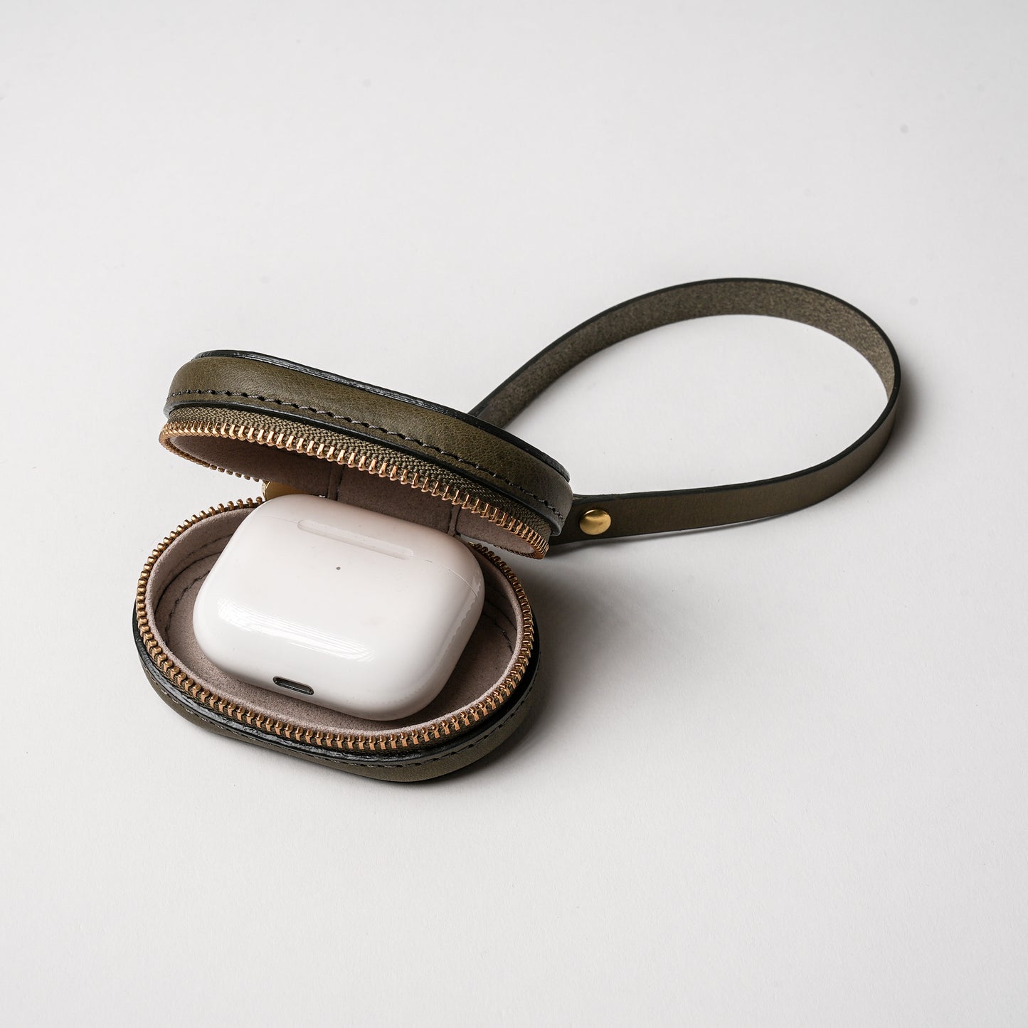 上質な本革ミニケース グリージオ