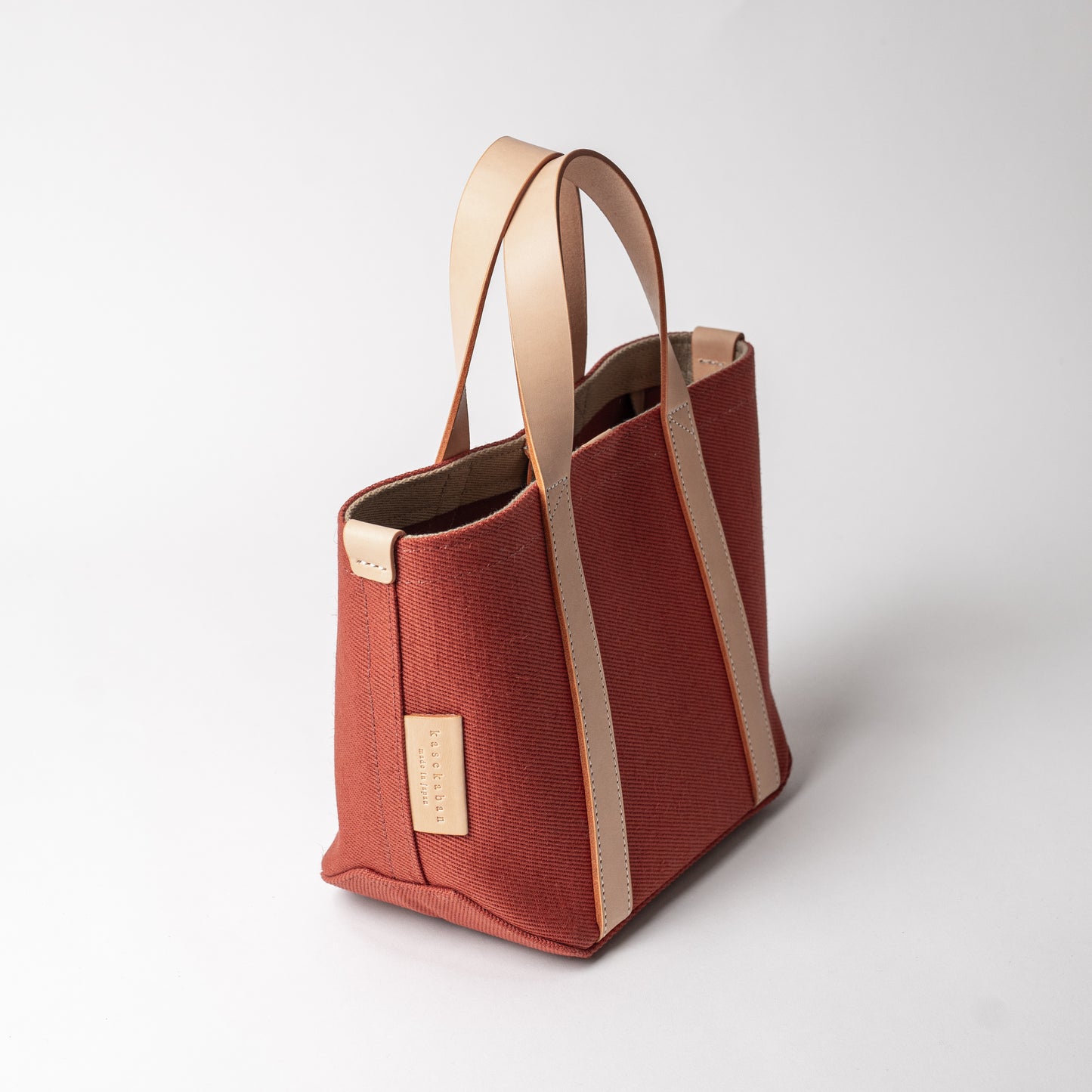 レザーハンドル 倉敷の綿麻帆布とヌメ革で仕立てた 丈夫な軽量トートS <テラコッタ terra cotta>