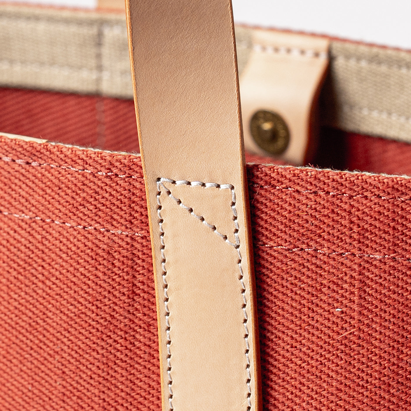 レザーハンドル 倉敷の綿麻帆布とヌメ革で仕立てた 丈夫な軽量トートS <テラコッタ terra cotta>
