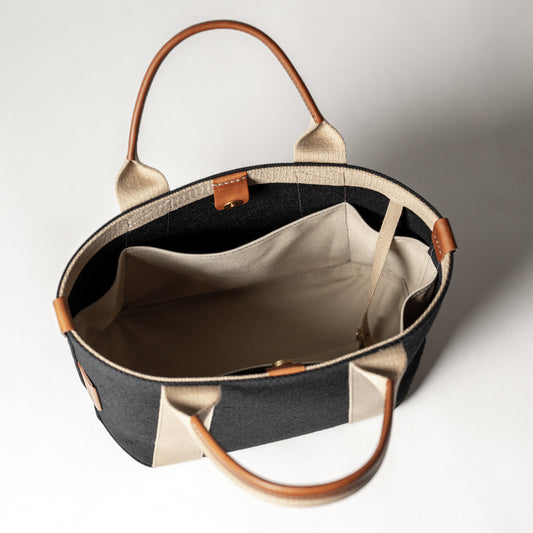 【秋冬限定カラー】倉敷の綿麻帆布とヌメ革で仕立てた 丈夫で軽量なトートS <ブラック×ベージュ>