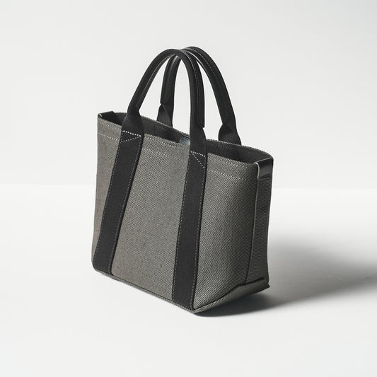 倉敷の綿麻帆布とヌメ革で仕立てた 丈夫で軽量なトートS <カーキ khaki>