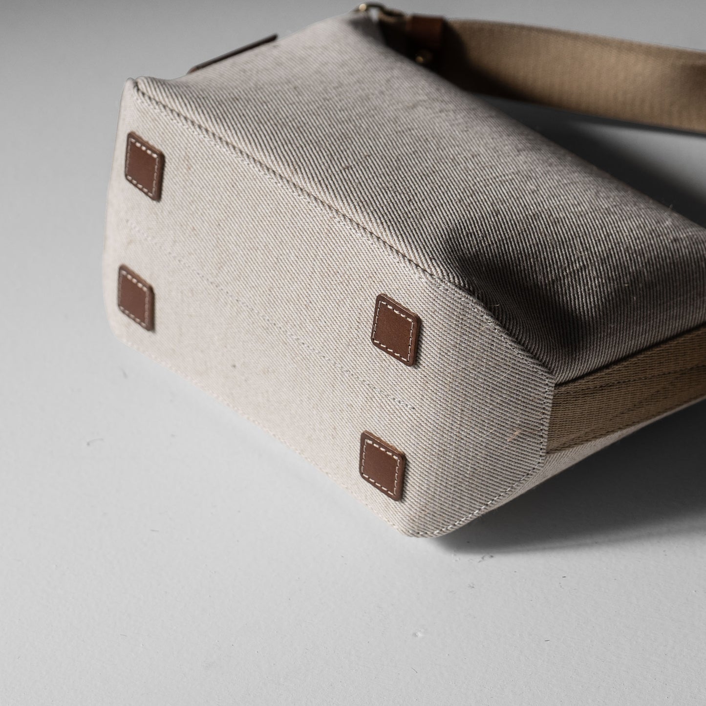 綿麻帆布のショルダーバッグS <生成り ecru>