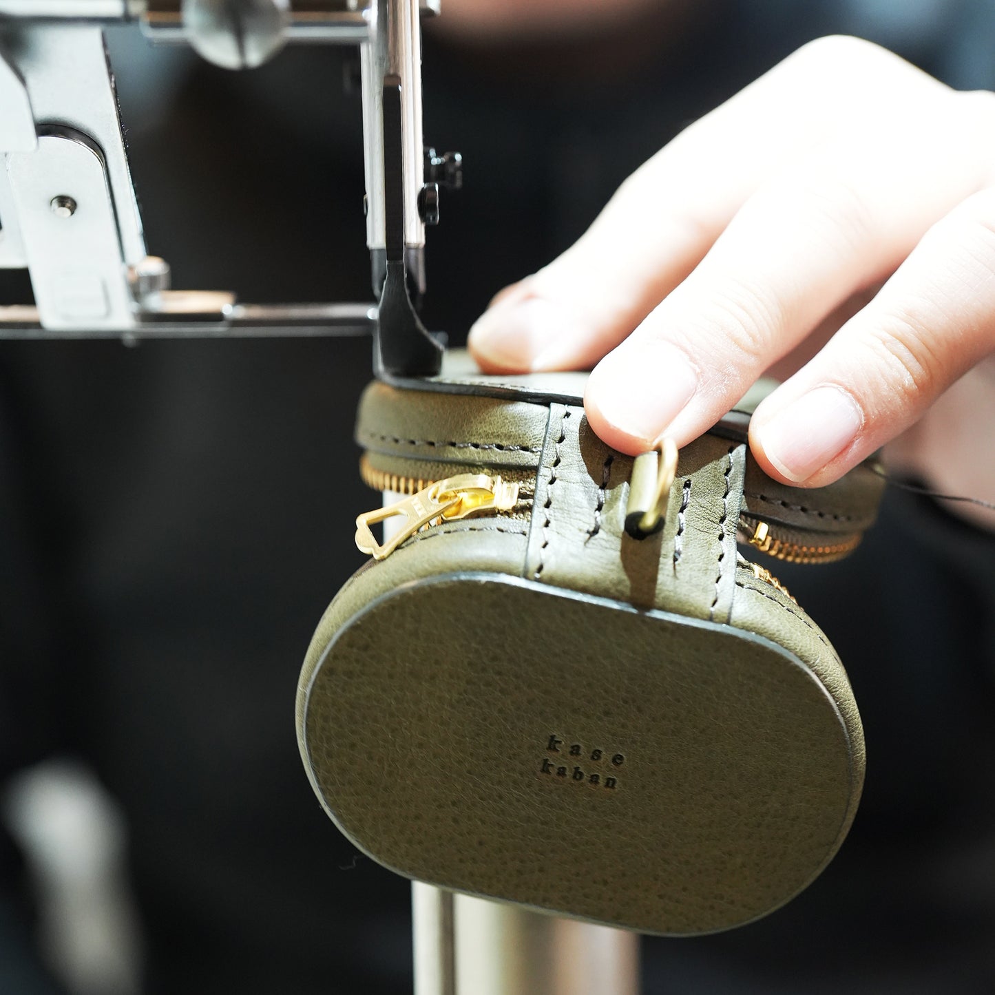 カラーが選べる 全8色 上質なミニケース