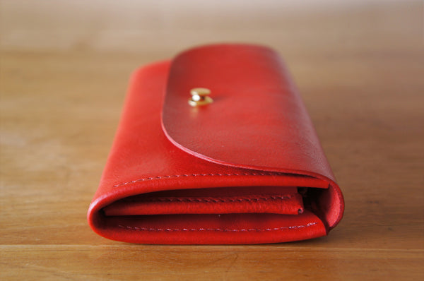 一枚革で仕立てた長財布 レッド(ラッピング無料) ギフト