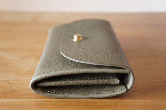 一枚革で仕立てた長財布 グリージオ(ラッピング無料) ギフト