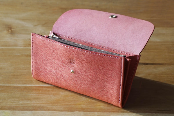 一枚革で仕立てた長財布 ピンク (ラッピング無料) ギフト