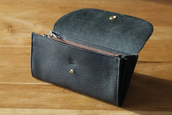 一枚革で仕立てた長財布 ブラック(ラッピング無料) ギフト