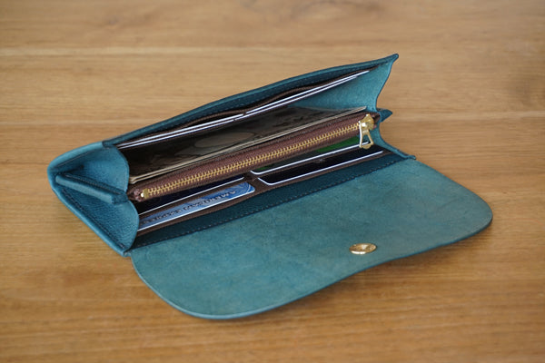 一枚革で仕立てた長財布 ブルー (ラッピング無料) ギフト
