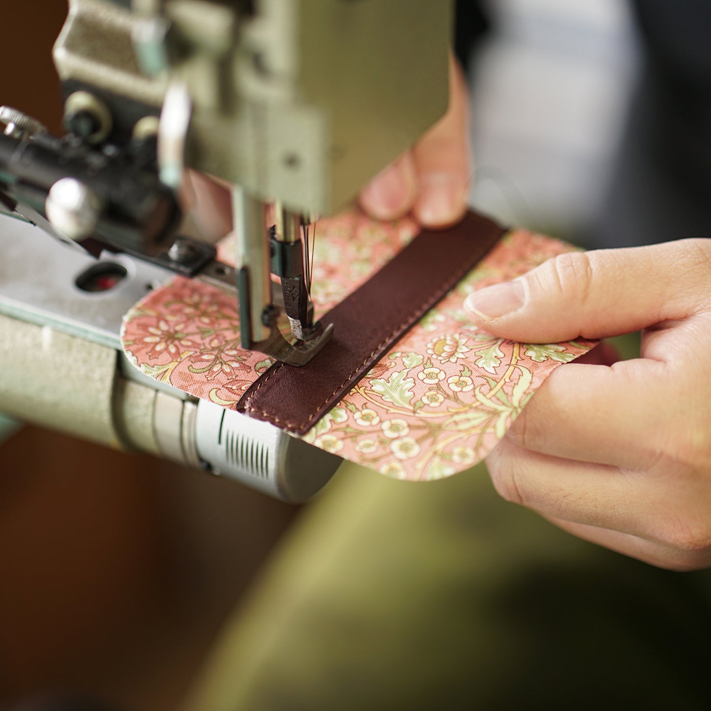 moda fabrics ヒヤシンス柄 ピンク ミニポーチ