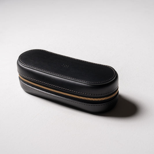 【革の宝箱】大切な眼鏡を守る、凛としたフォルム。イタリア革の立体メガネケース ＜ブラック＞